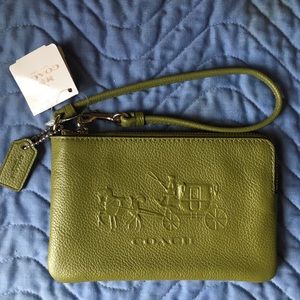 ❌SOLD❌ Coach Horse & Carriage Wristlet NWT
